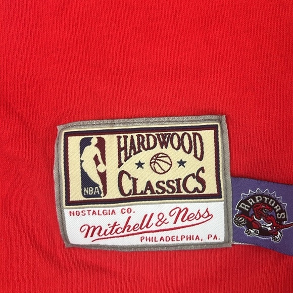 Men’s Toronto Raptors Mitchell & Ness Big Face T-Shirt Sz L large logo - Picture 2 of 7